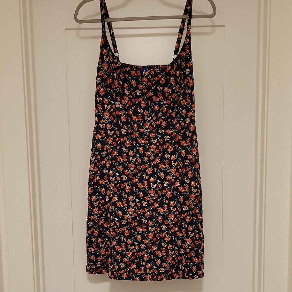 Old Navy Linen Blend Dark Blue Floral Patterned Garment